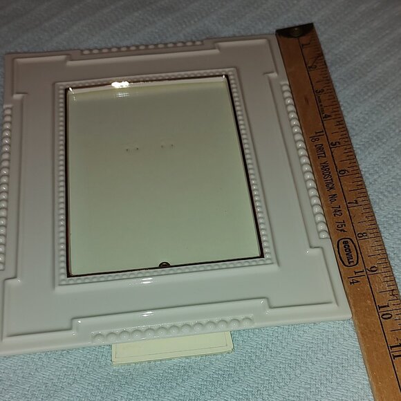 LENOX IVORY PORCELAIN PICTURE FRAME 8x10 HOLDS 4 X 6 PHOTO EASEL BACK NEW BOXED - Picture 5 of 8